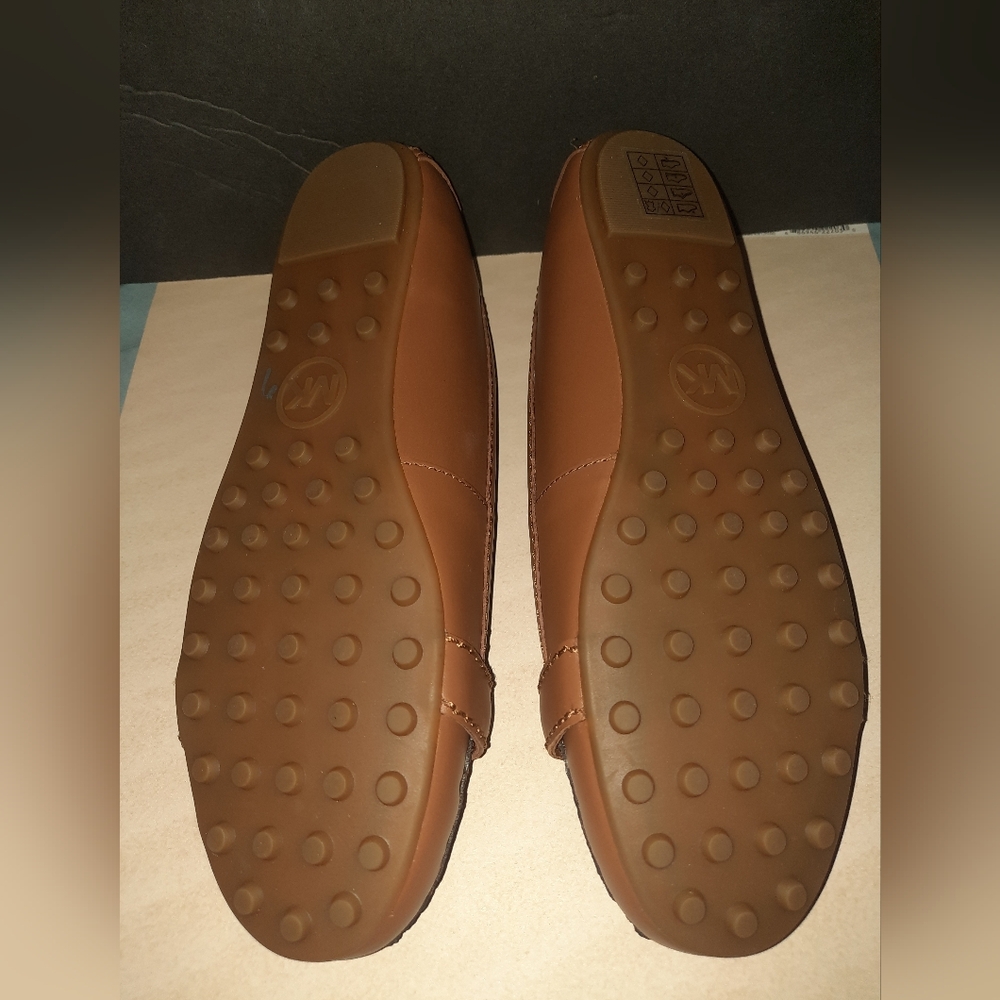 Michael Kors Tan and Brown Loafers Size 7.5 - Picture 5 of 6